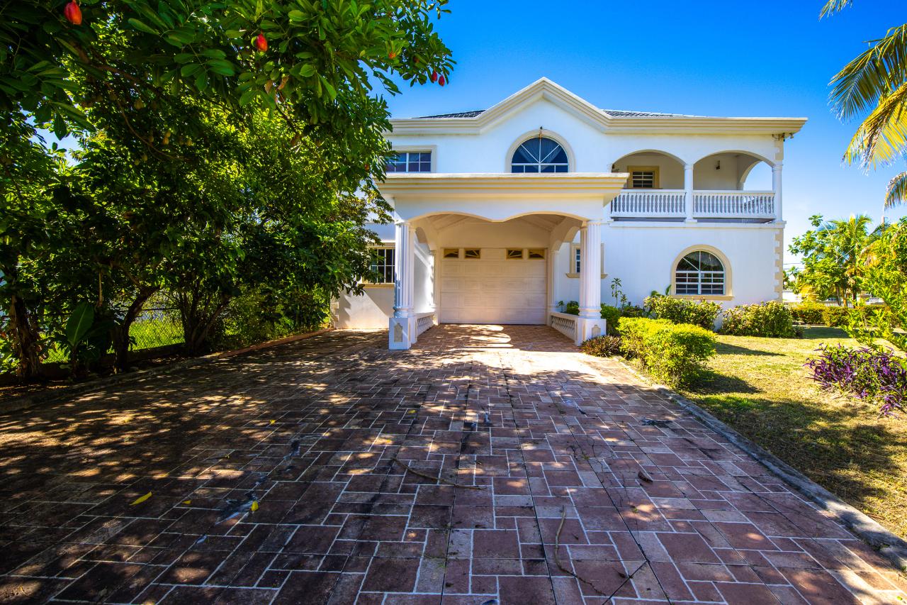 5 Bedroom House For Sale In St. Mary KW Jamaica