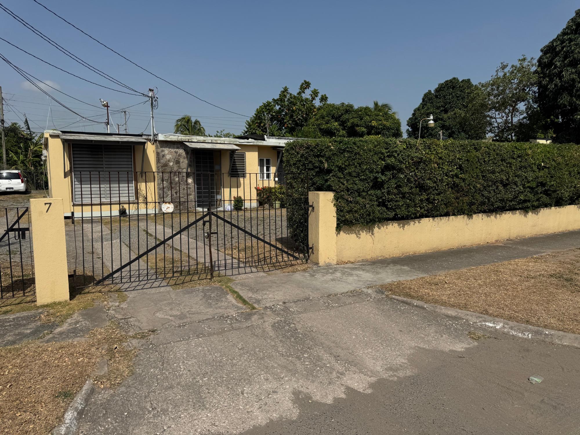 House for Sale Kingston 6