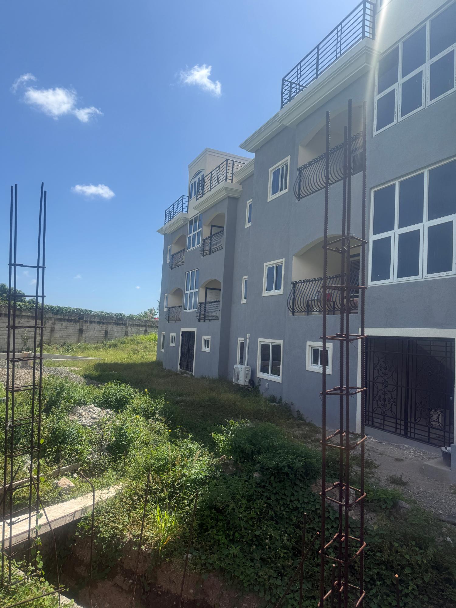 Apartment for Rent Kingston 8