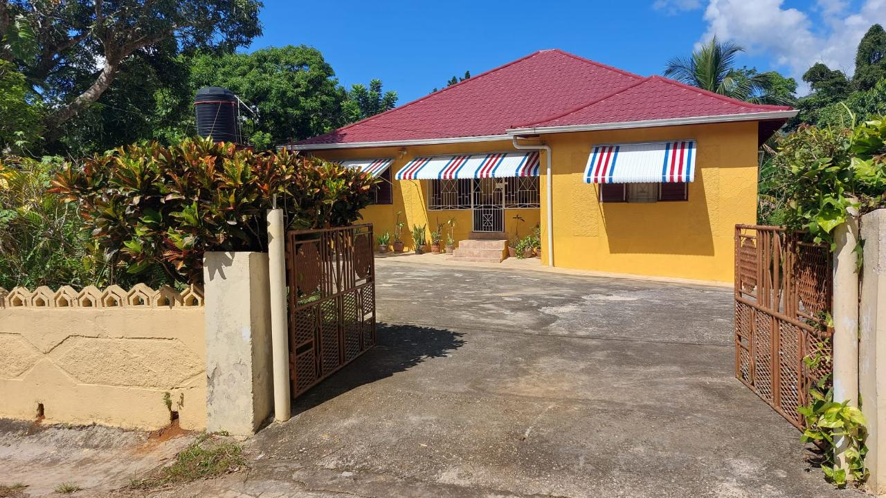 VALERIE LEVY & ASSOCIATES LTD. House for Sale JMD 25000000