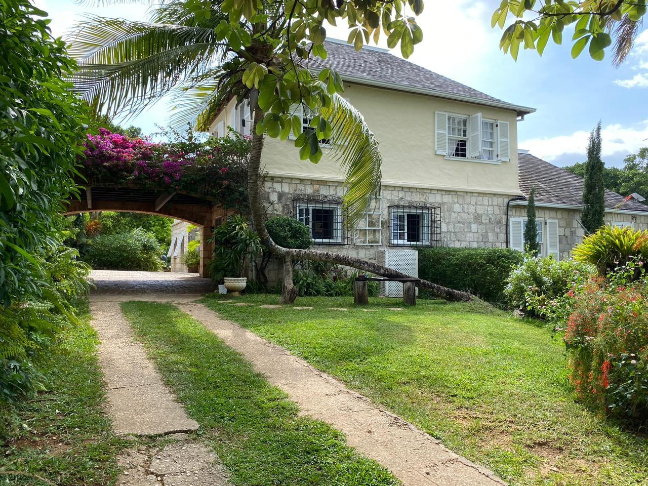 VALERIE LEVY & ASSOCIATES LTD. - House for Sale USD $3750000 - Reading ...