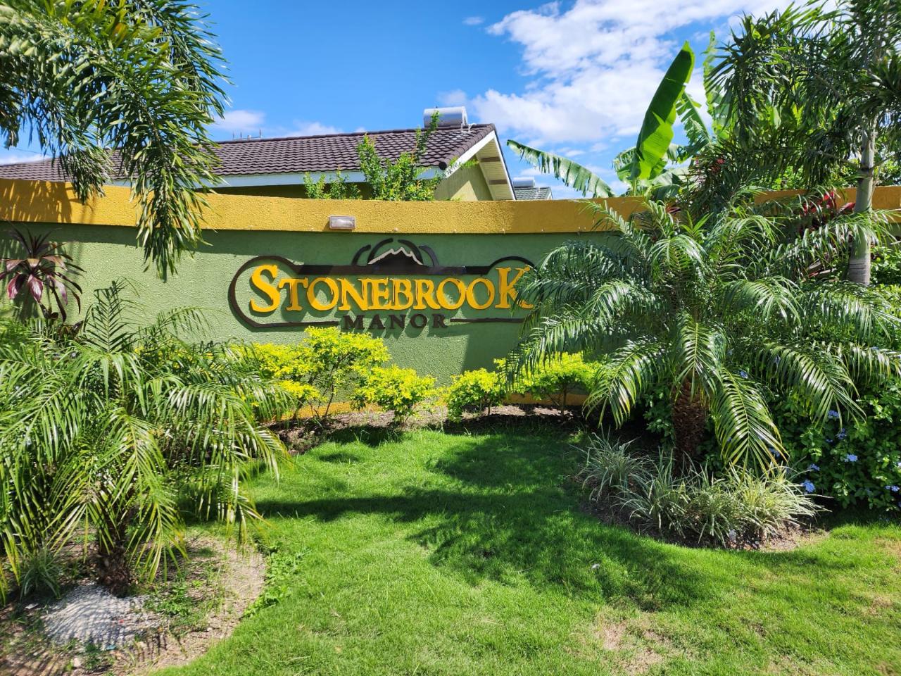 Victoria Mutual Property Services Ltd. House for Sale USD 300000