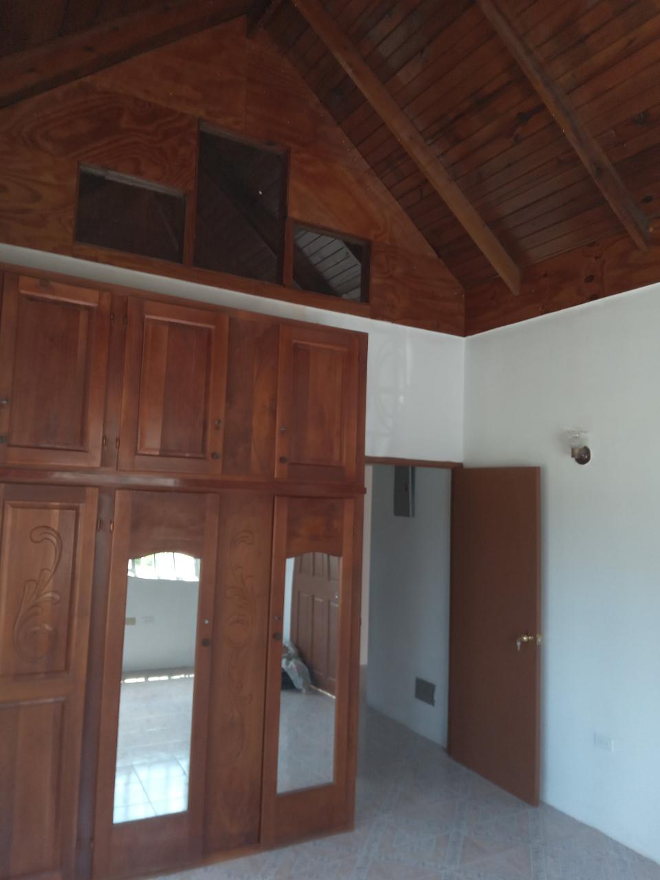5 Bedroom House For Sale In Westmoreland KW Jamaica