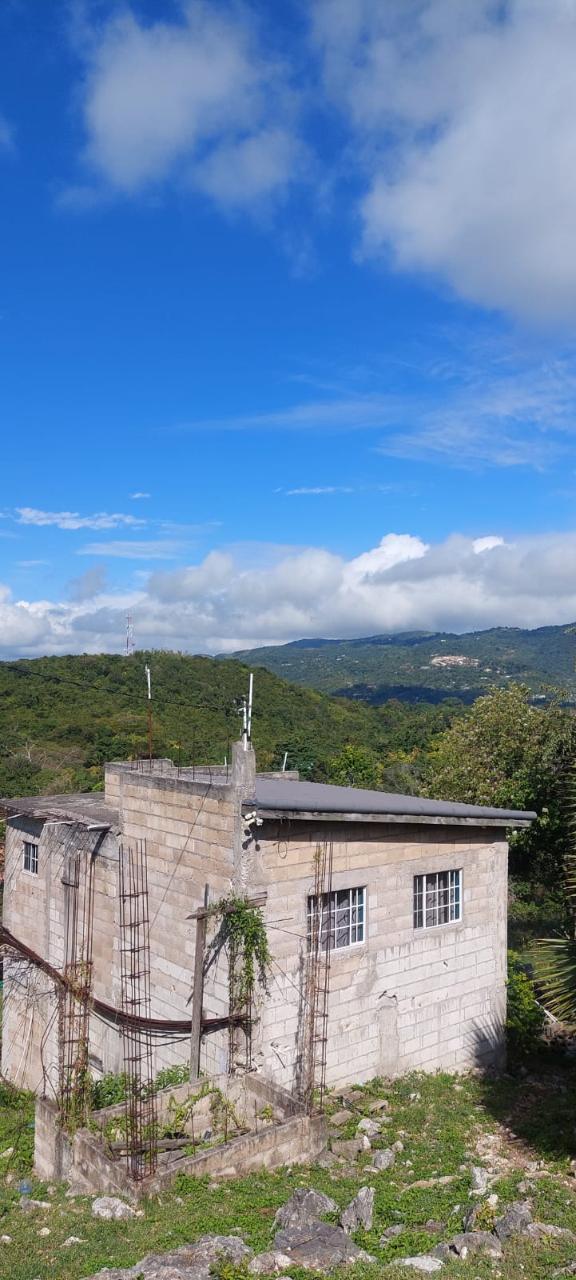 GALBRAITH REALTY & INVESTMENT House for Sale JMD 12000000